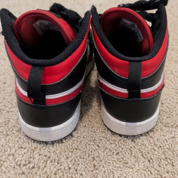 Nike Red Black White Retro High-Top Sneakers - Picture 5 of 9